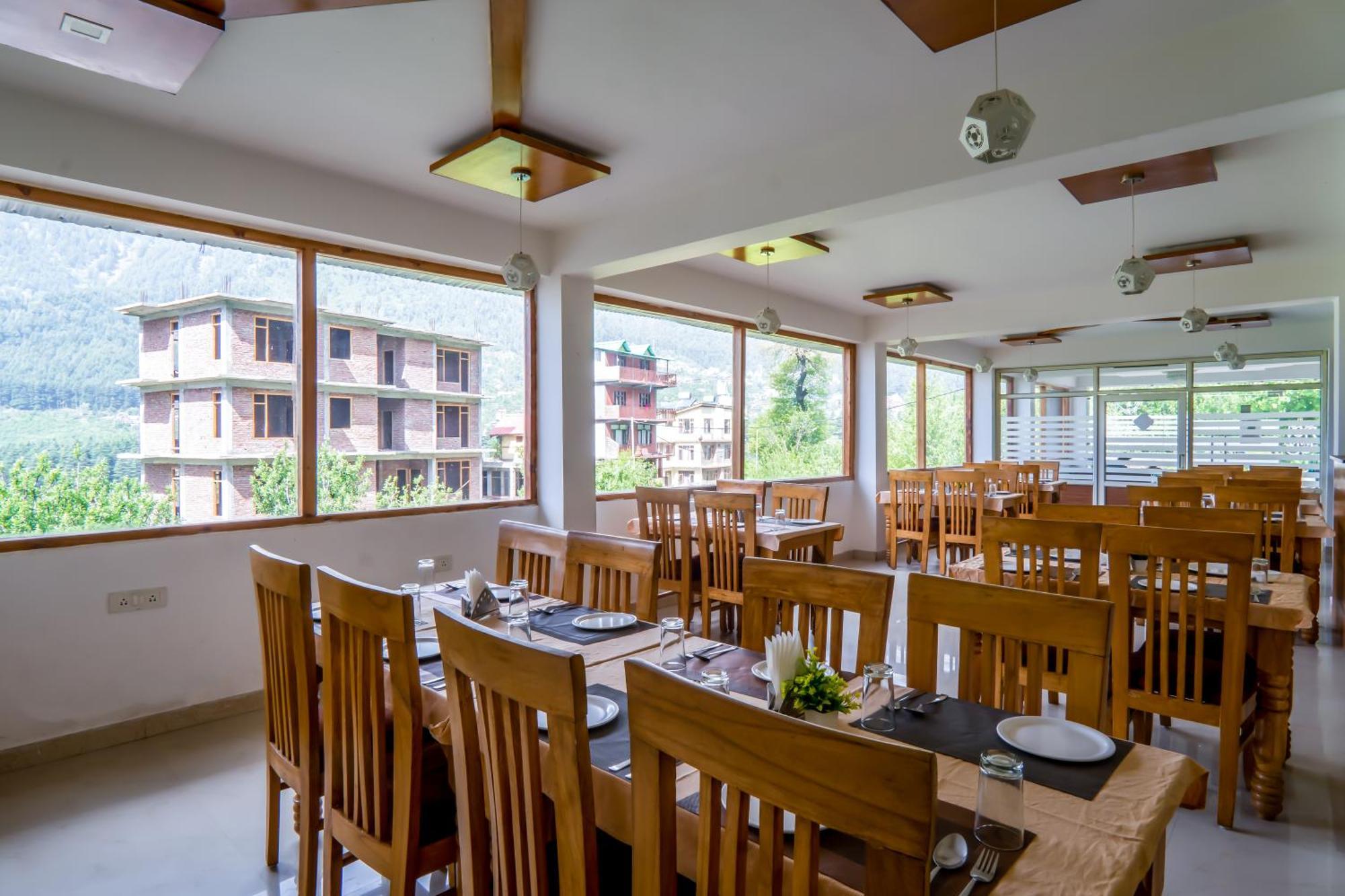 Pristine Inn Manali Extérieur photo